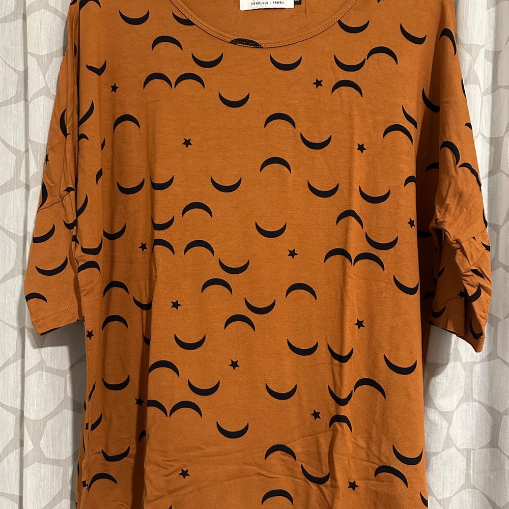 Ava Sky Moon and Star Top